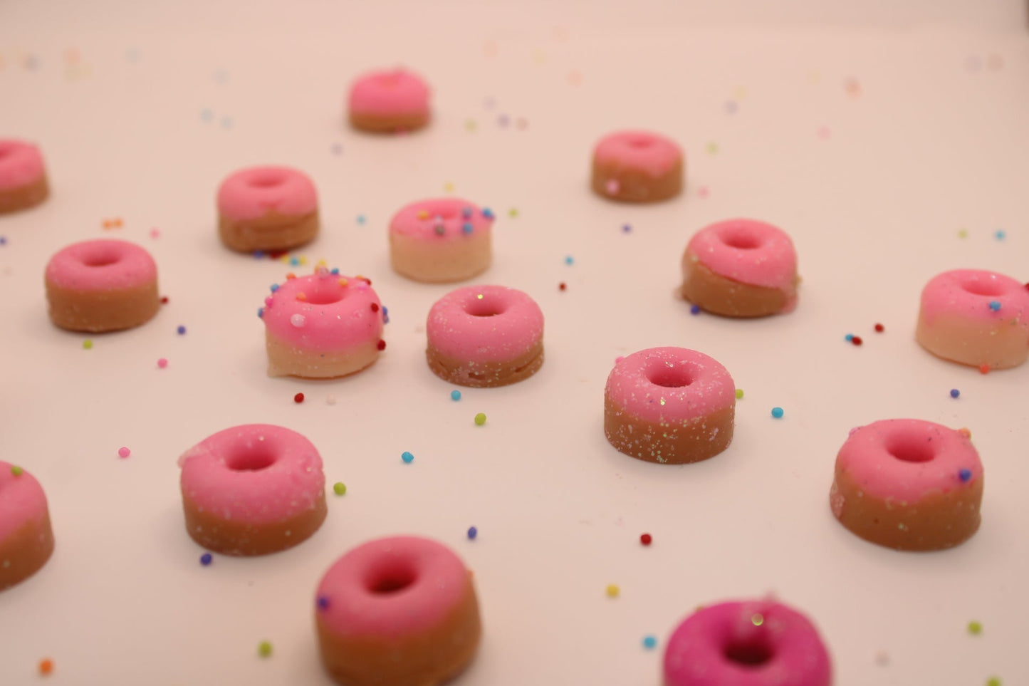 AWM- Strawberry Sprinkled Donut Mini Wax Tarts
