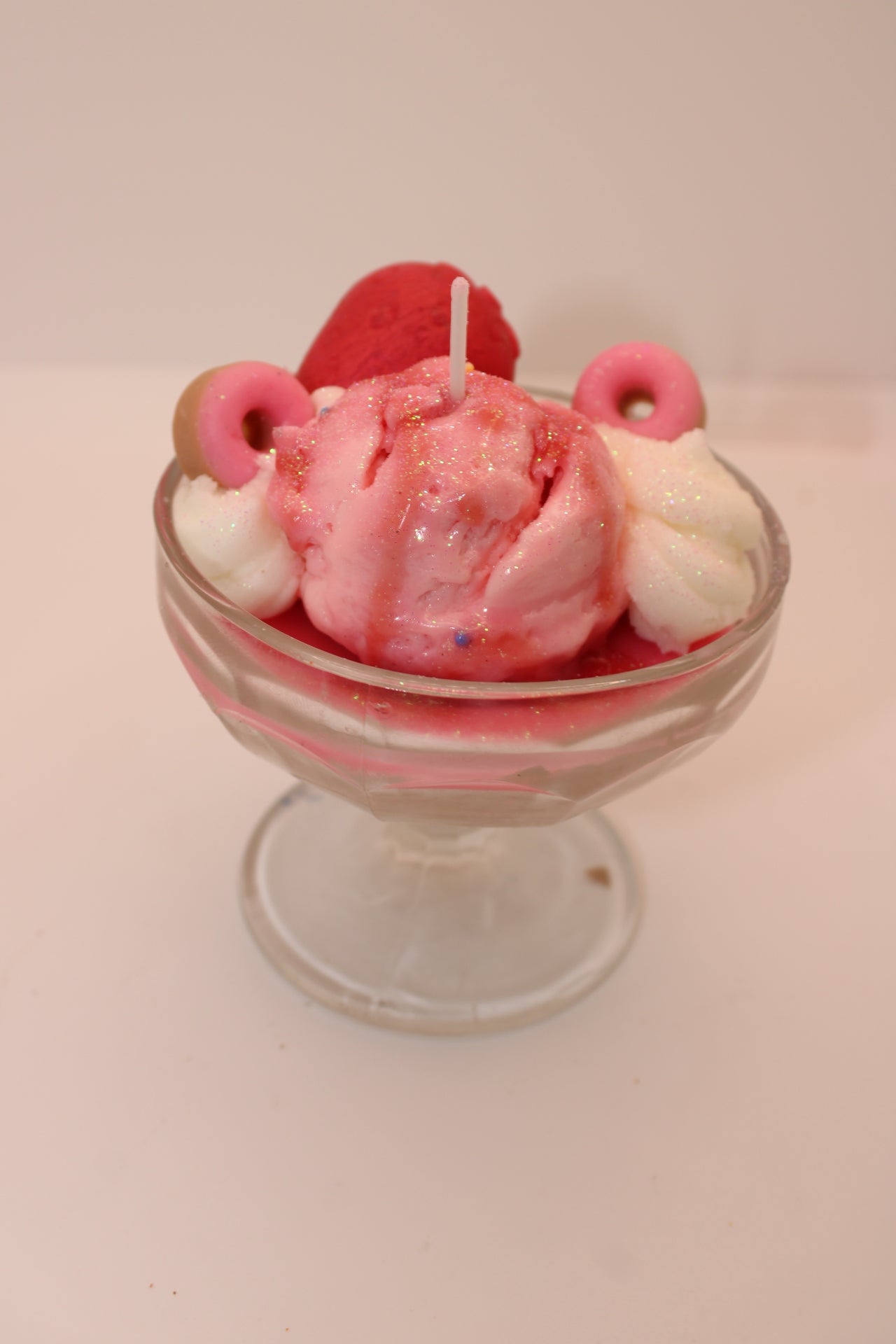 ADC-Strawberry Vanilla Ice Cream Sundae Candle