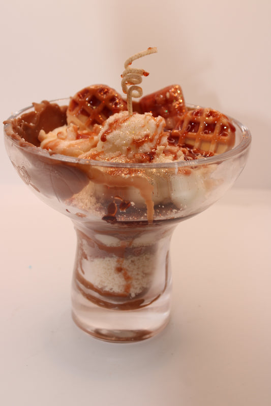 ADC- Creamy Caramel Vanilla Ice Cream Sundae (XL) Candle