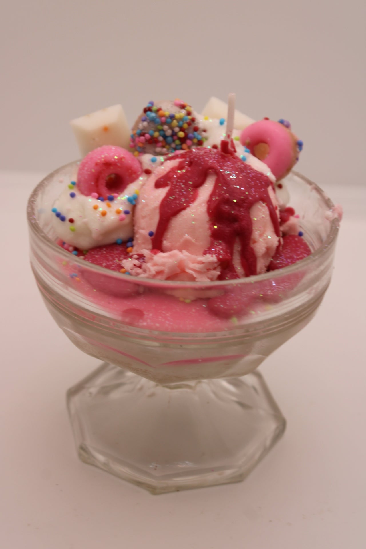 ADC-Rasberry Vanilla Ice Cream Sundae (small) candle